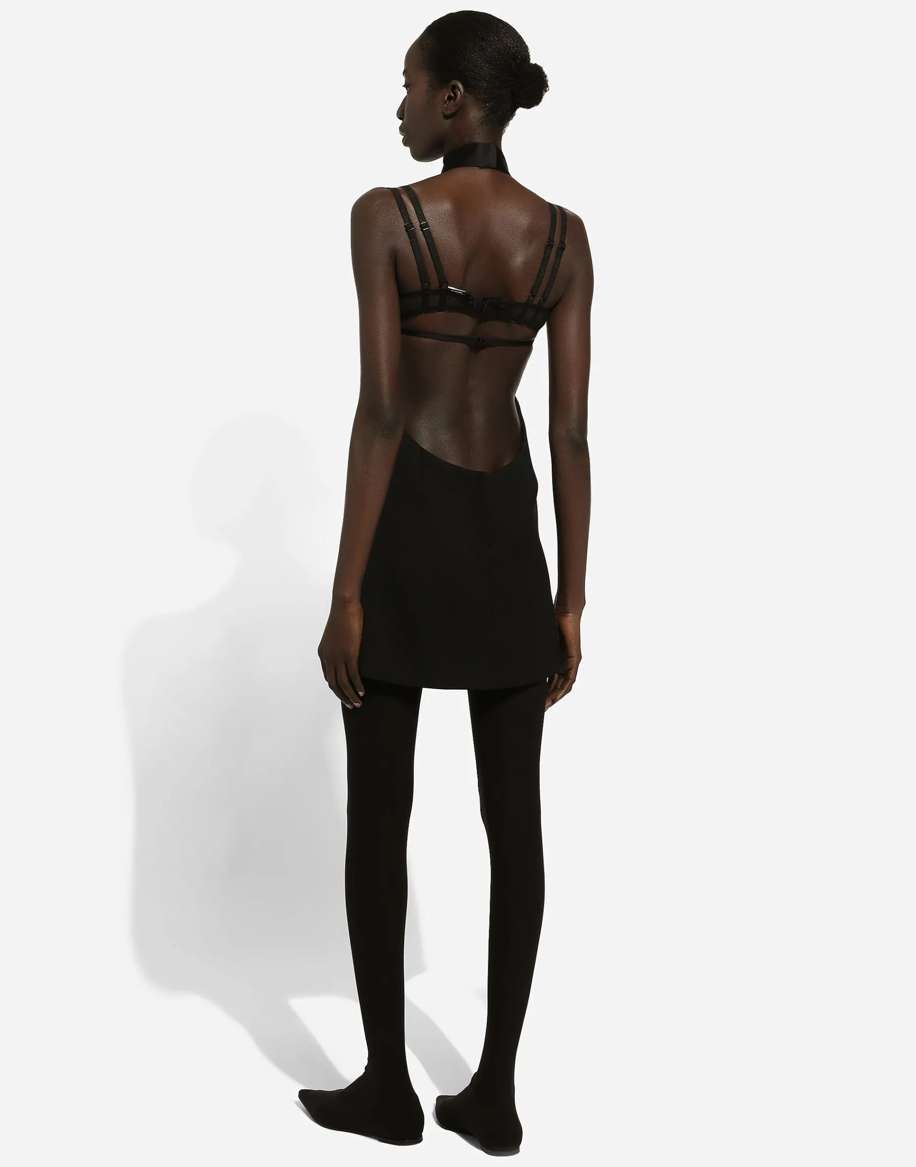 Short woolen dress with rear neckline