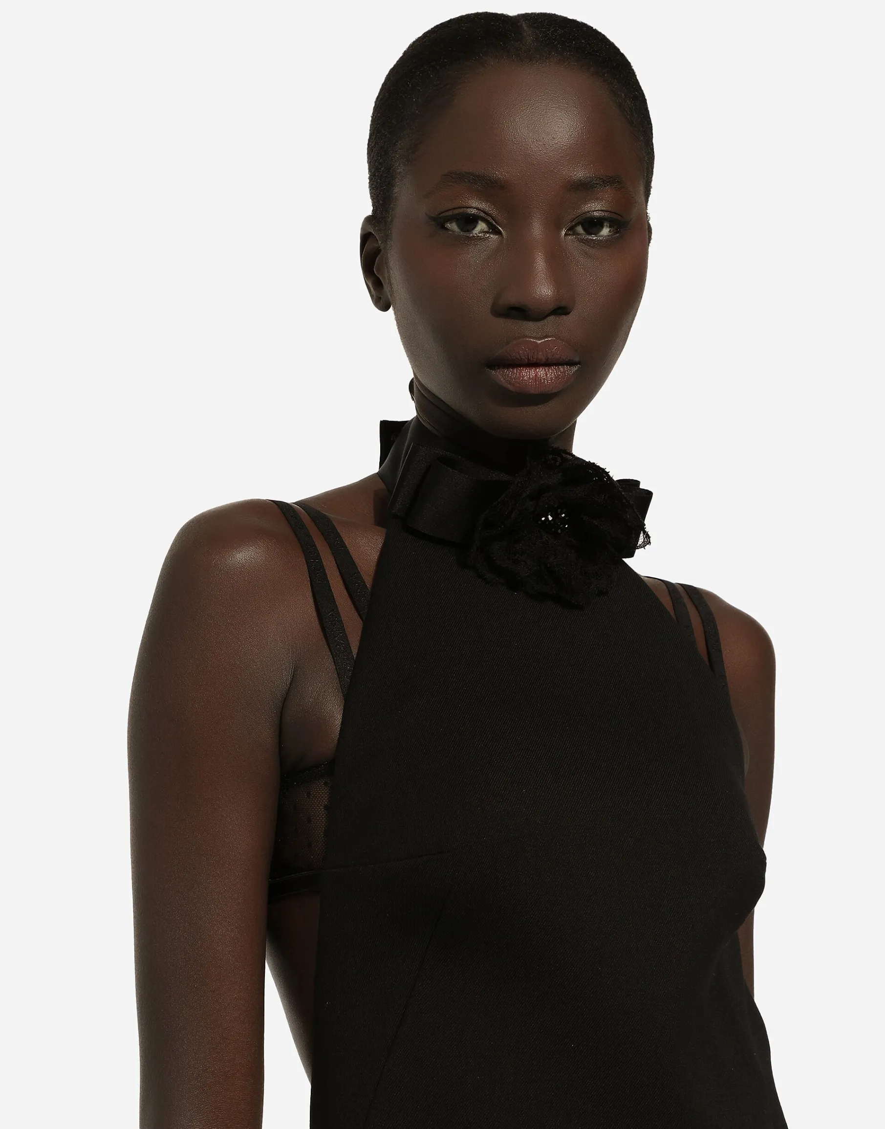 Short woolen dress with rear neckline