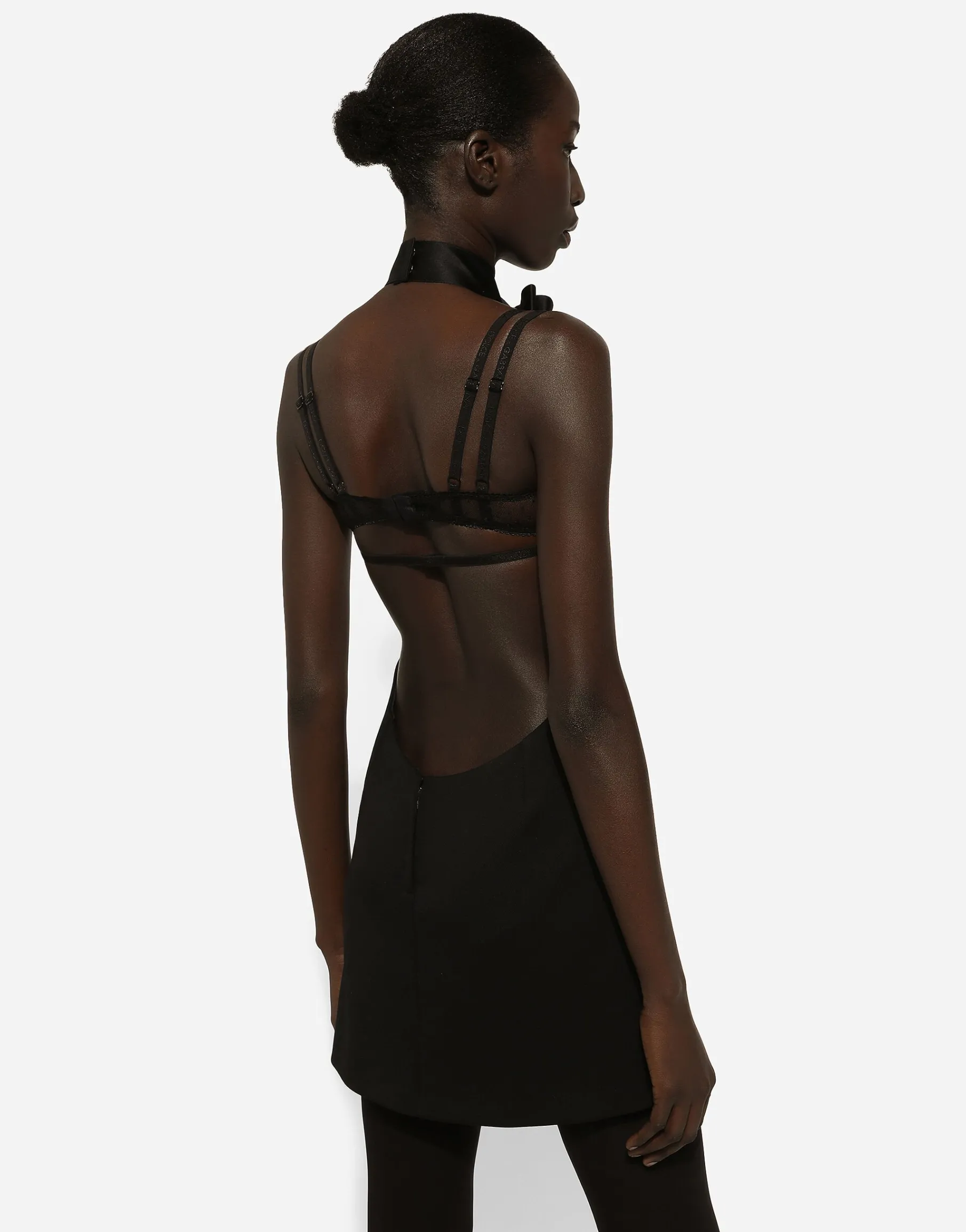 Short woolen dress with rear neckline