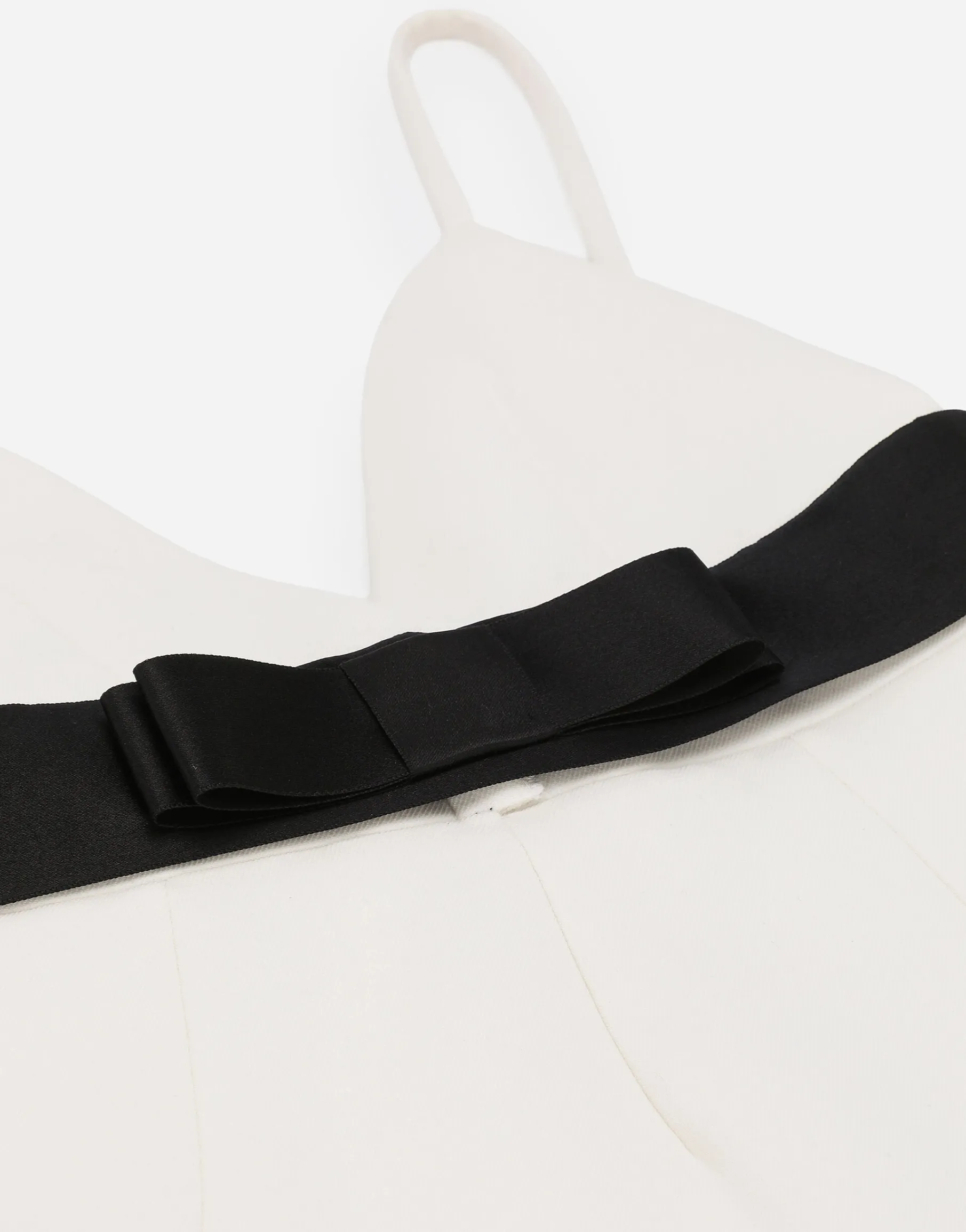 Short woolen dress with satin belt and straps