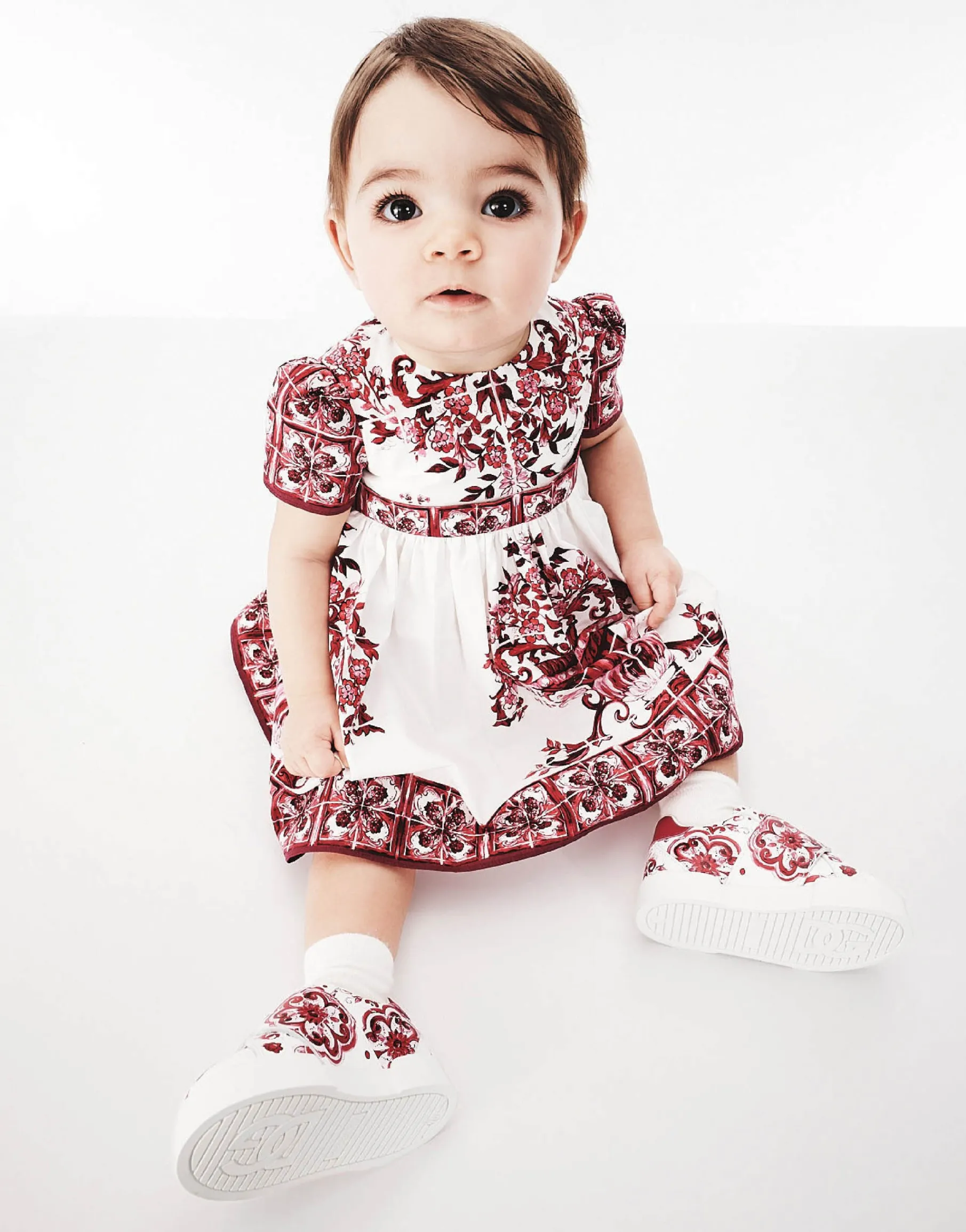 Short-sleeved majolica-print poplin dress