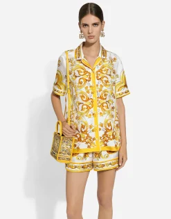 Short-sleeved silk twill shirt with majolica print