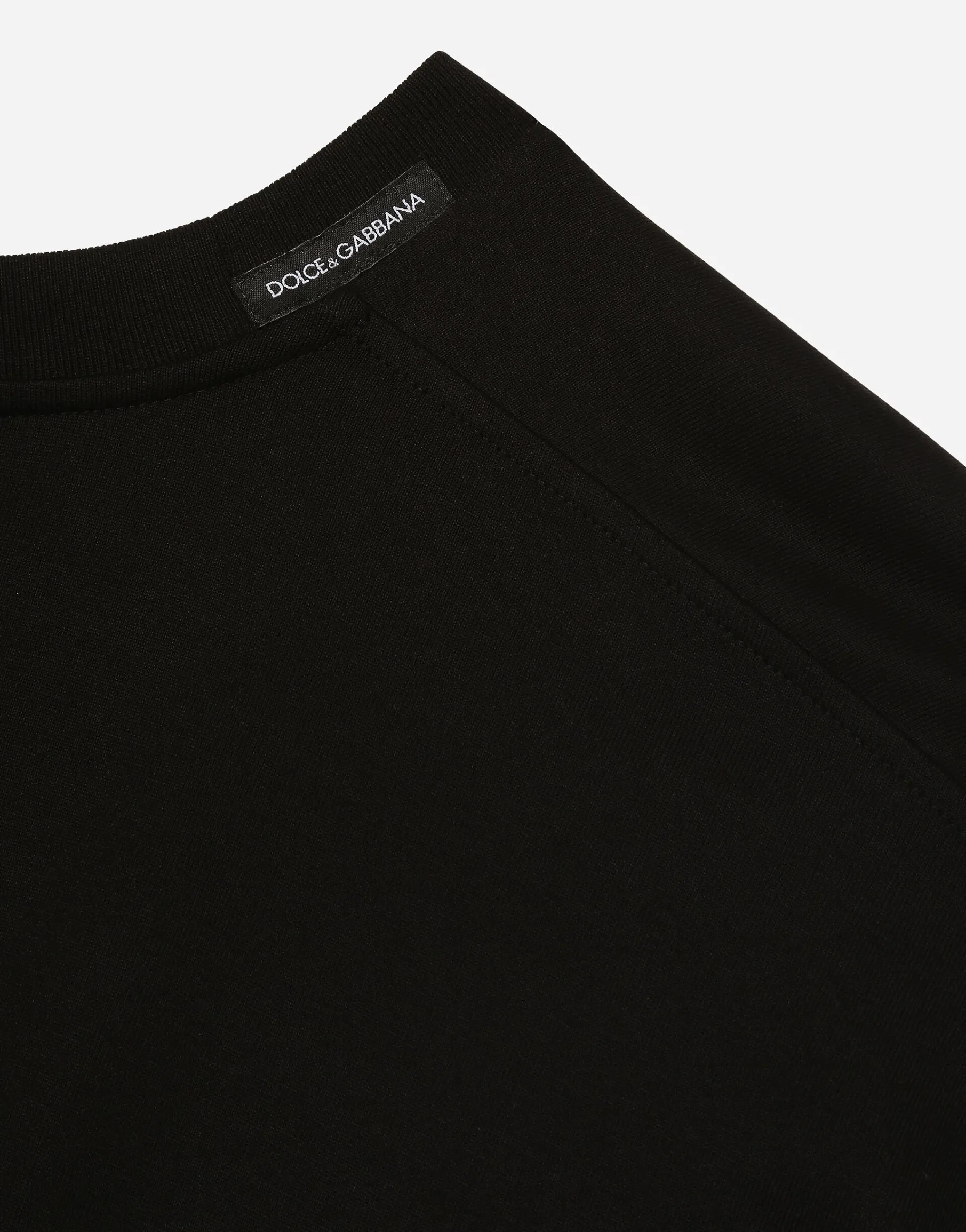 Short-sleeved T-shirt with DG logo patch