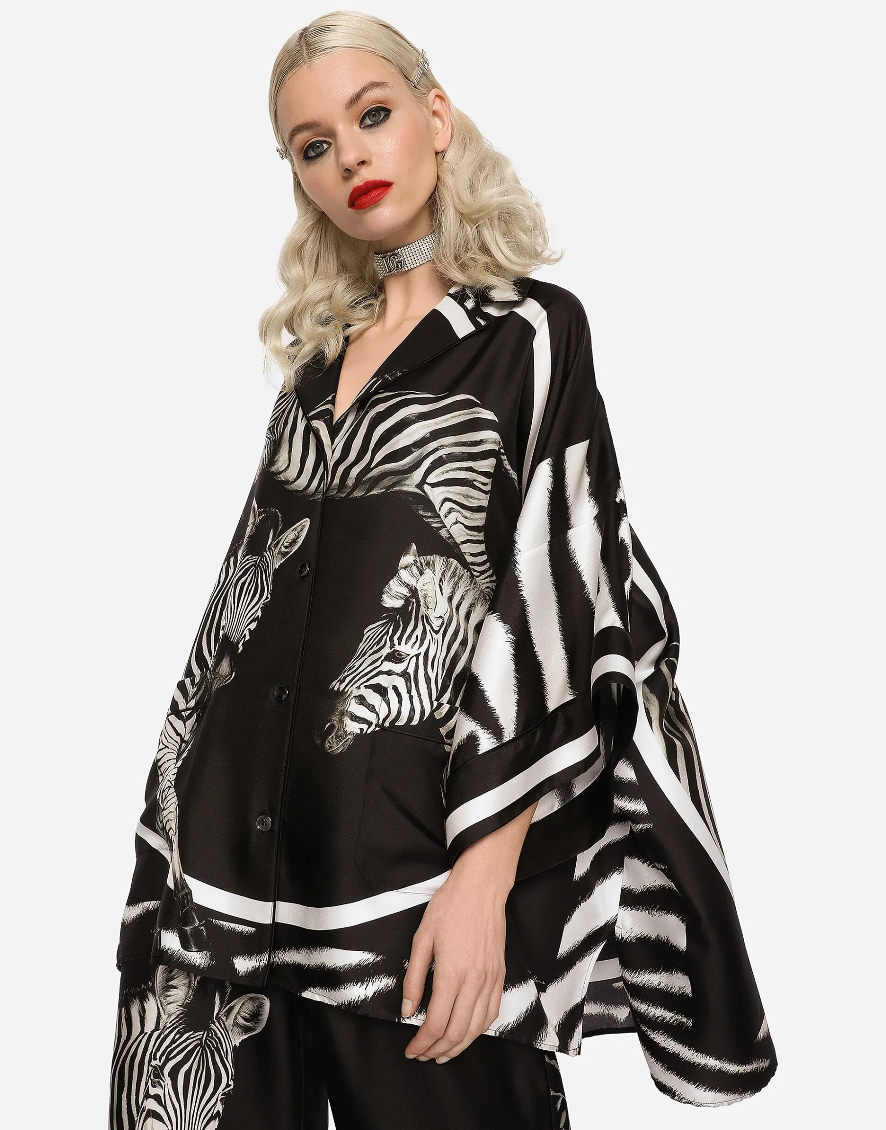 Short-sleeved twill shirt with zebra print