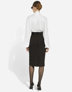 Silk blouse with pussy-bow