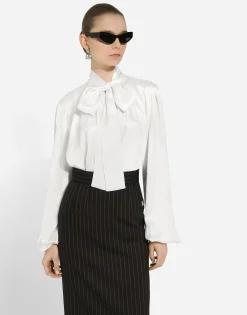Silk blouse with pussy-bow