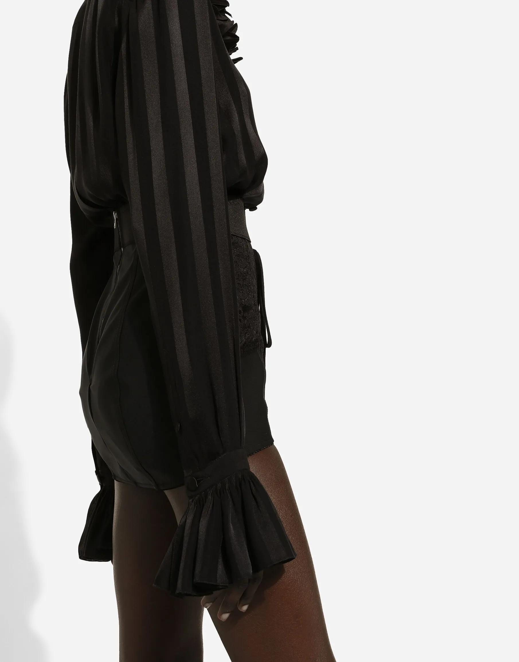 Silk jacquard shirt with pleated cuffs and collar