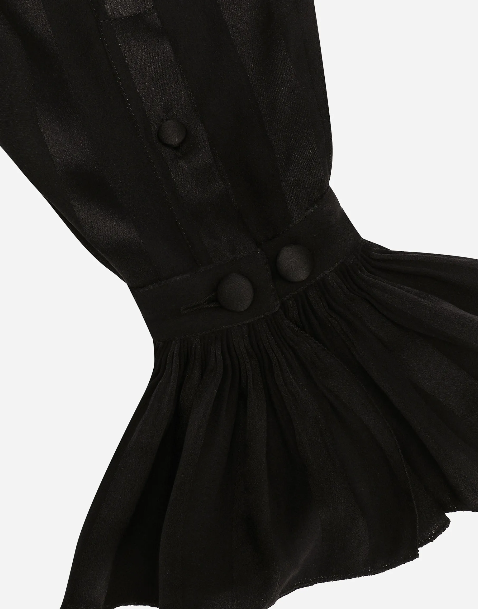 Silk jacquard shirt with pleated cuffs and collar