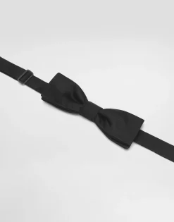 Silk satin bow tie