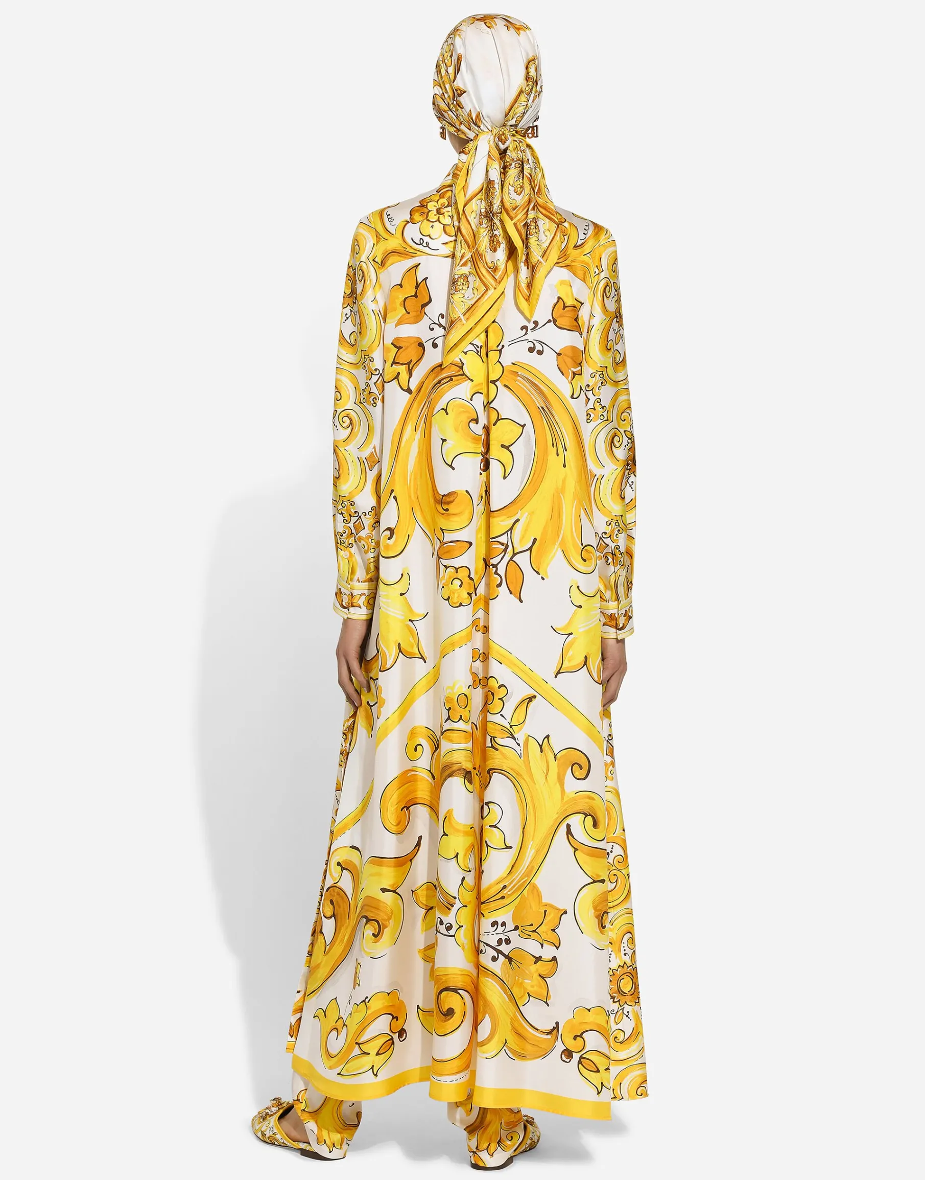 Silk twill caftan shirt with majolica print