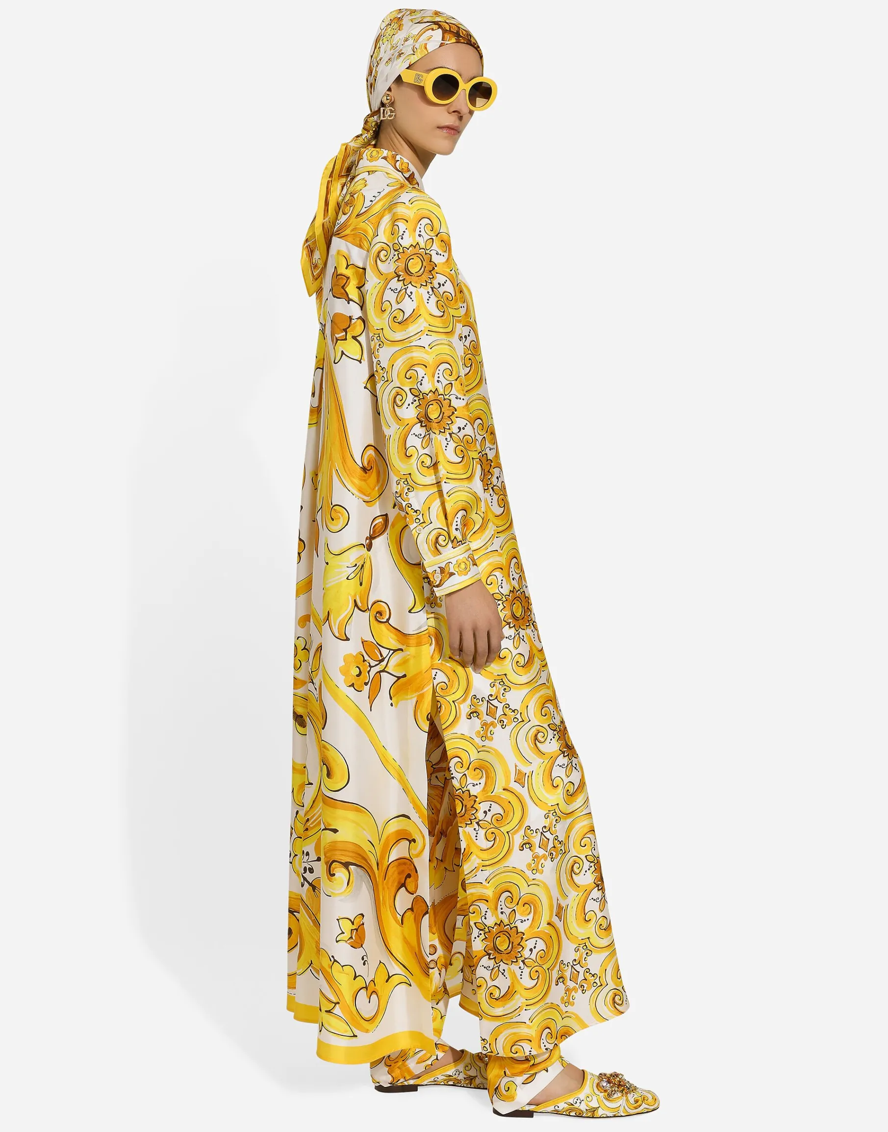 Silk twill caftan shirt with majolica print