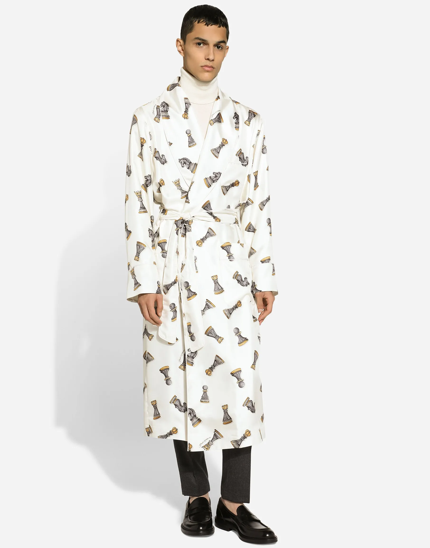 Silk twill robe with chess-piece print