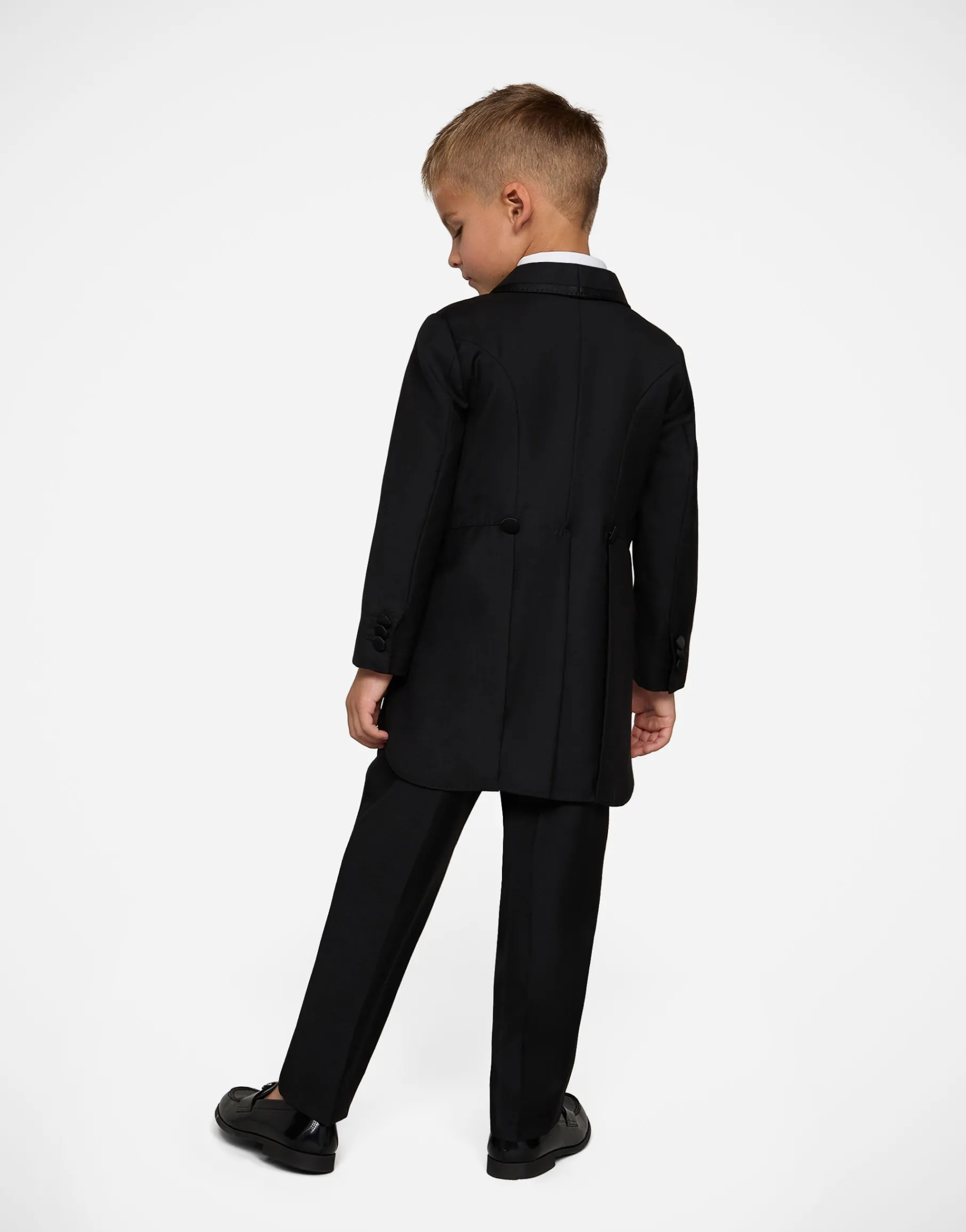 Single-breasted evening suit in stretch woolen fabric