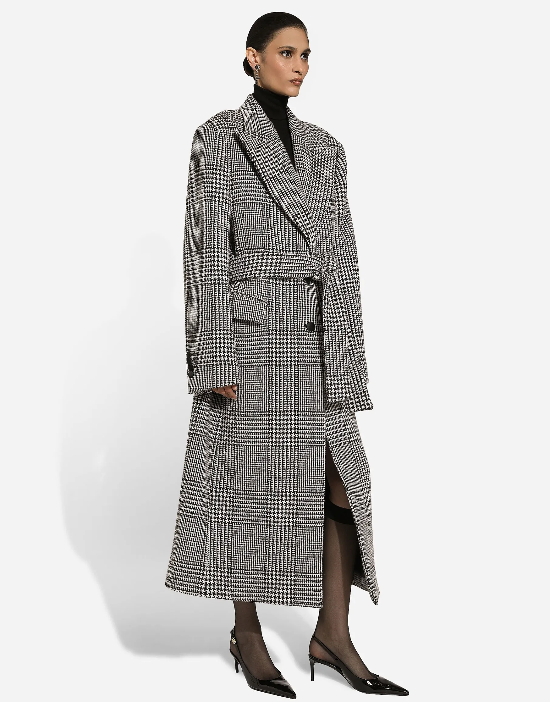 Single-breasted houndstooth check coat with belt