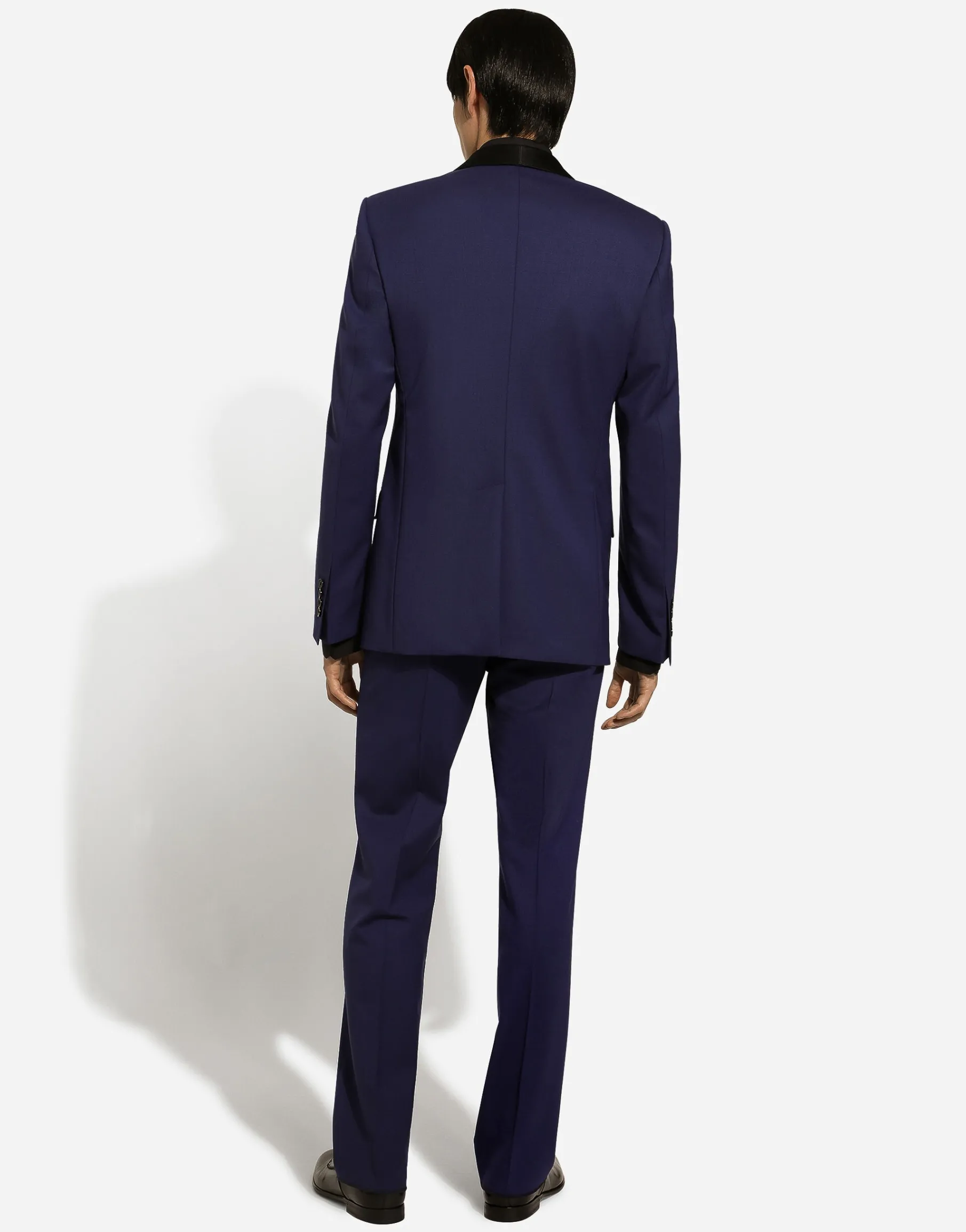 Single-breasted jacket with shawl collar
