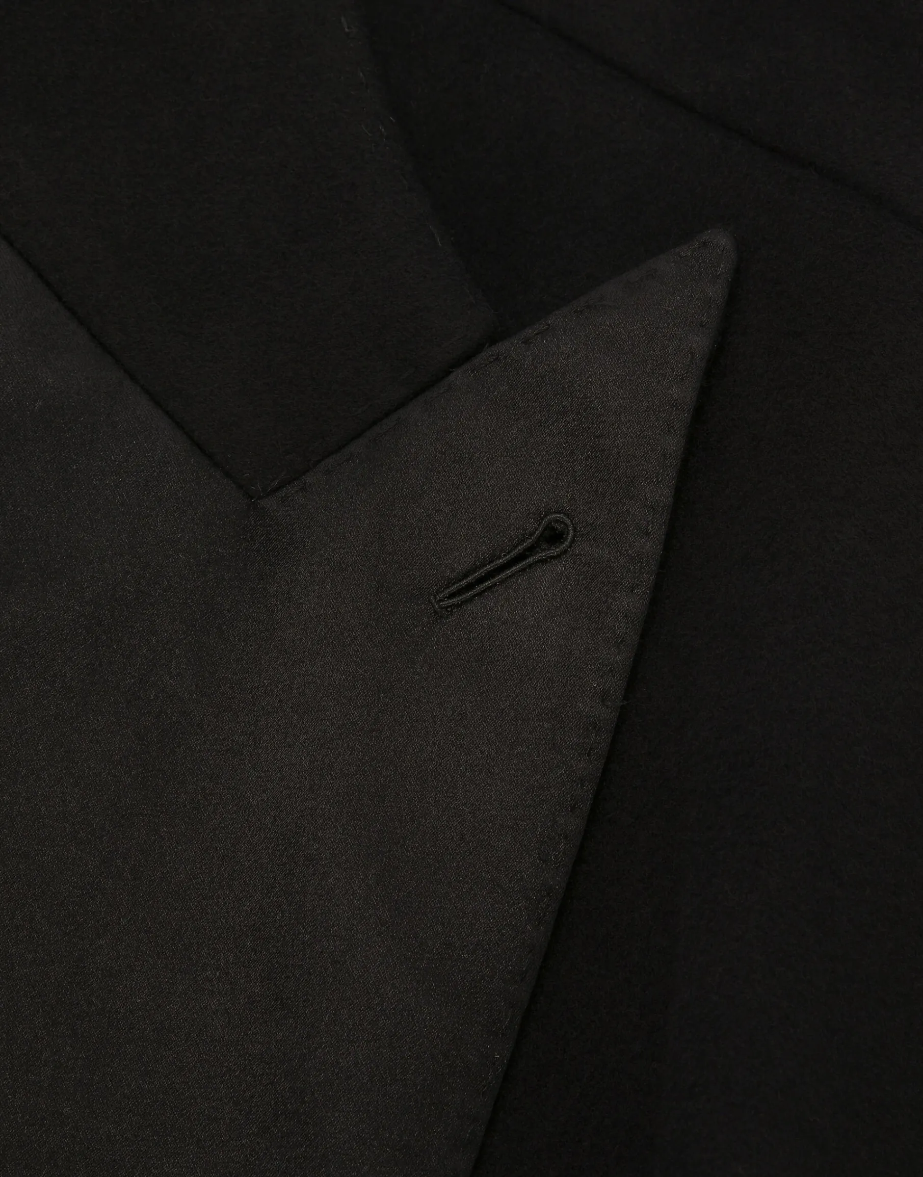 Single-breasted wool and cashmere cape