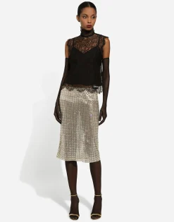 Sleeveless Chantilly lace top