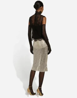 Sleeveless Chantilly lace top