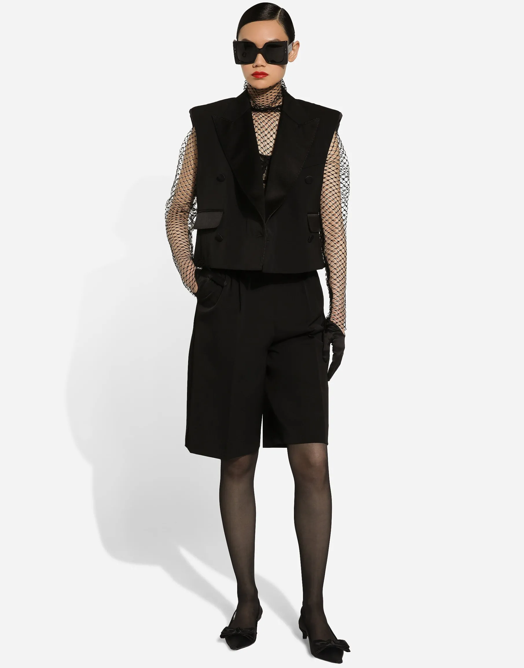 Sleeveless double-breasted wool gabardine tuxedo jacket