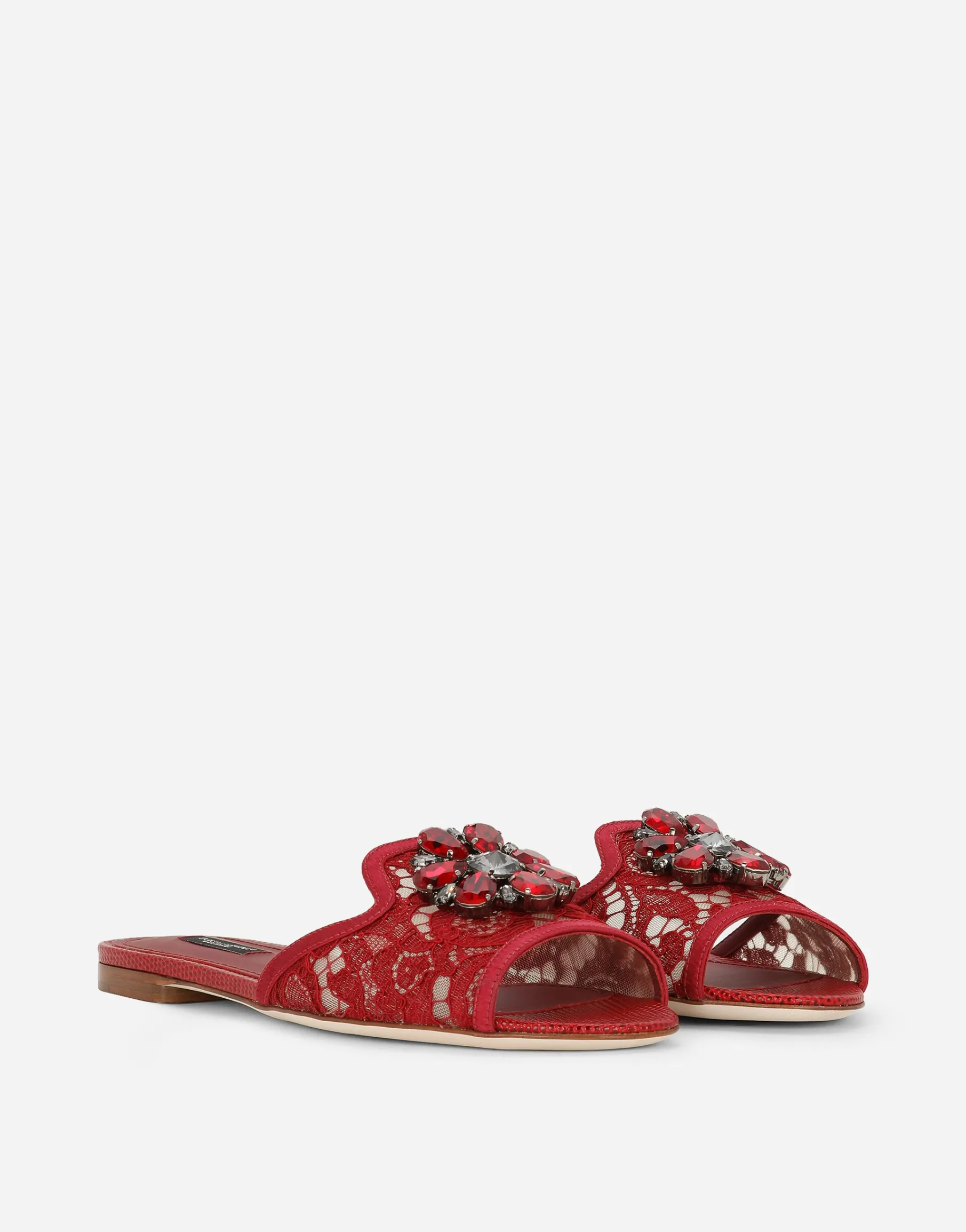 Slippers in lace with crystals