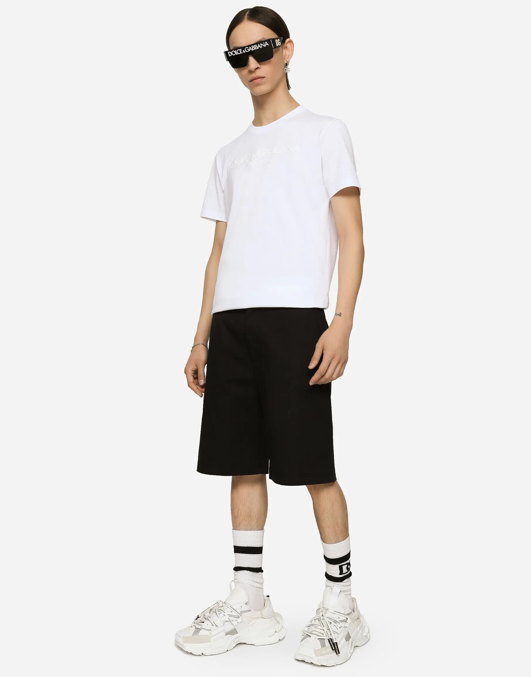 Stretch cotton shorts with branded tag