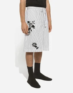 Striped poplin shorts with embroidery