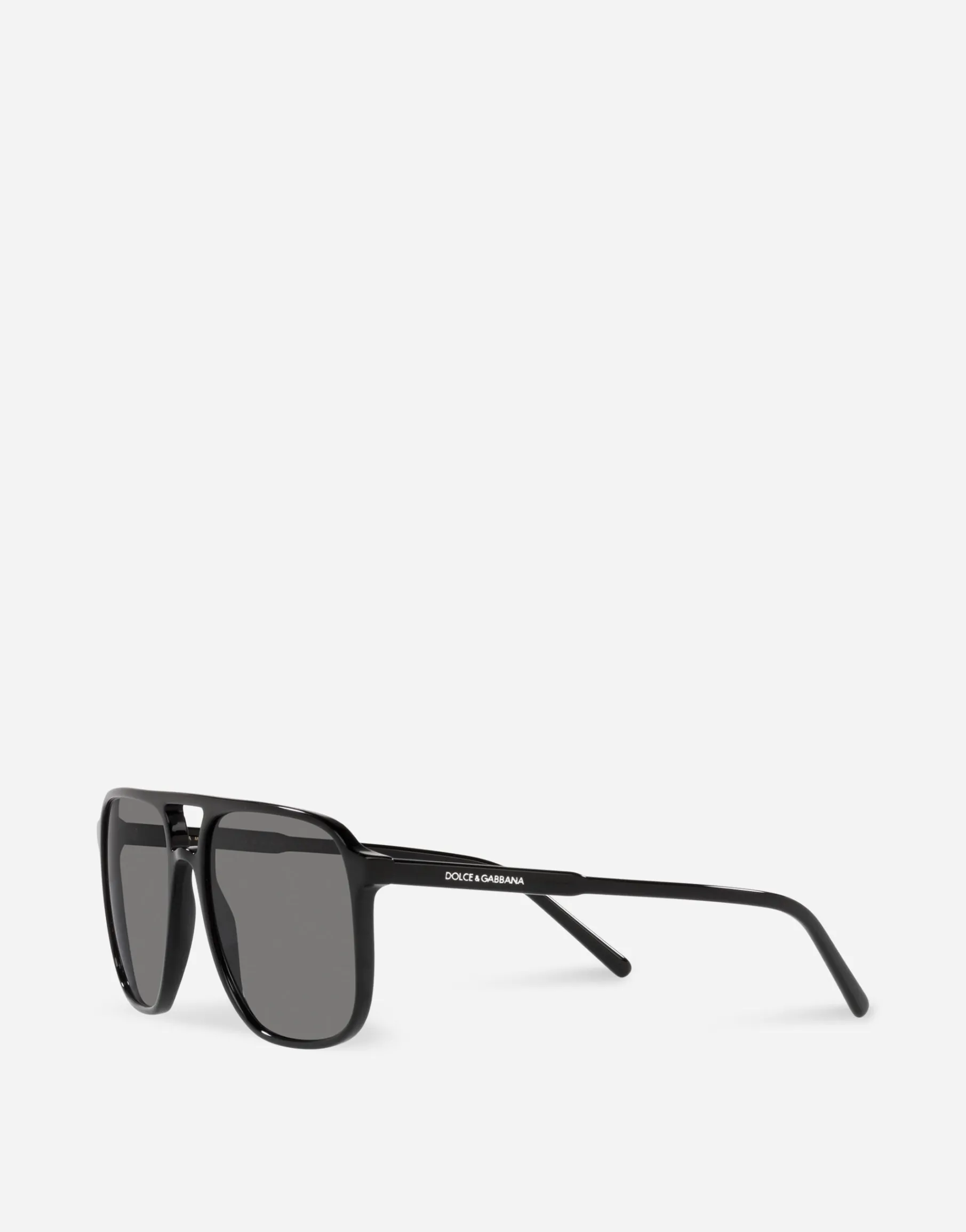 Thin profile sunglasses