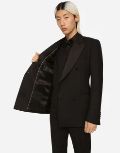 Three-piece Sicilia-fit suit in stretch wool