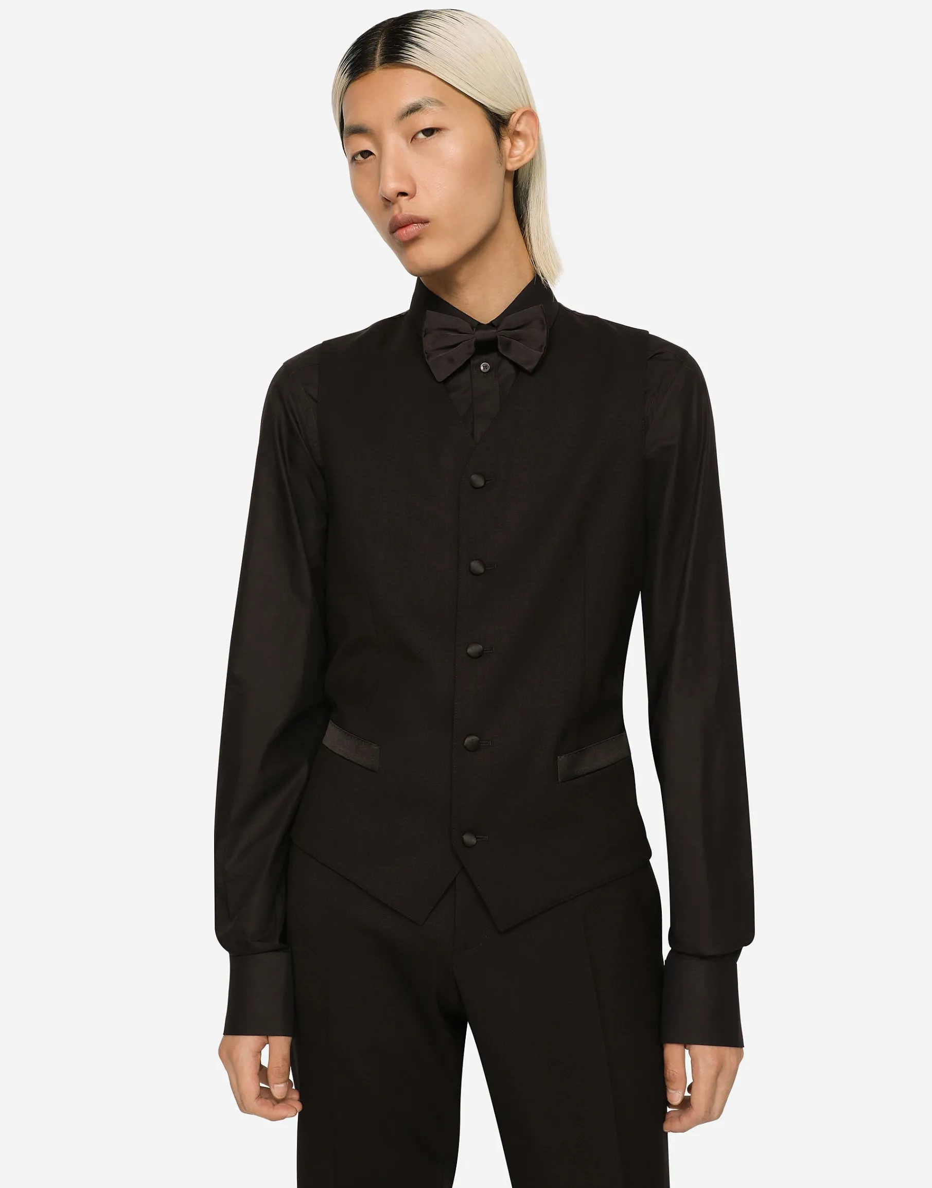 Three-piece Sicilia-fit suit in stretch wool