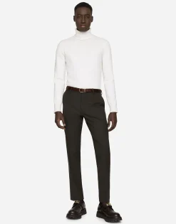 Turtle-neck sweater in virgin wool