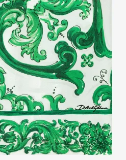 Twill shirt with green majolica print