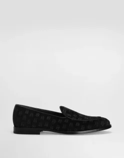 Velvet slippers