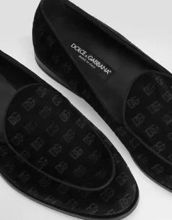 Velvet slippers