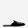Velvet slippers with coat of arms embroidery