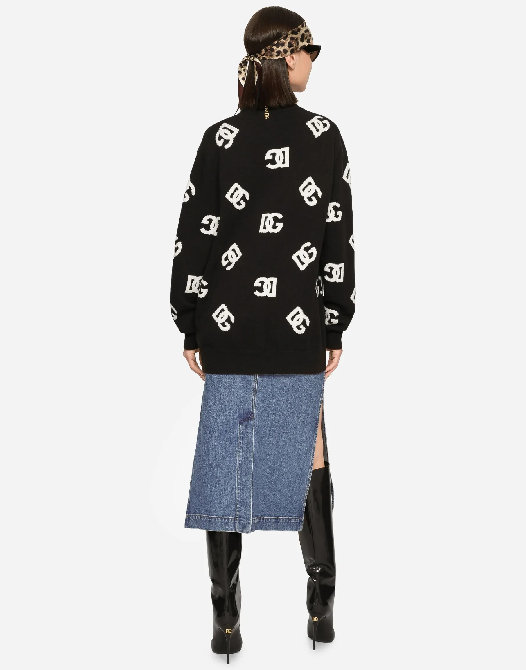Wool cardigan with DG inlay