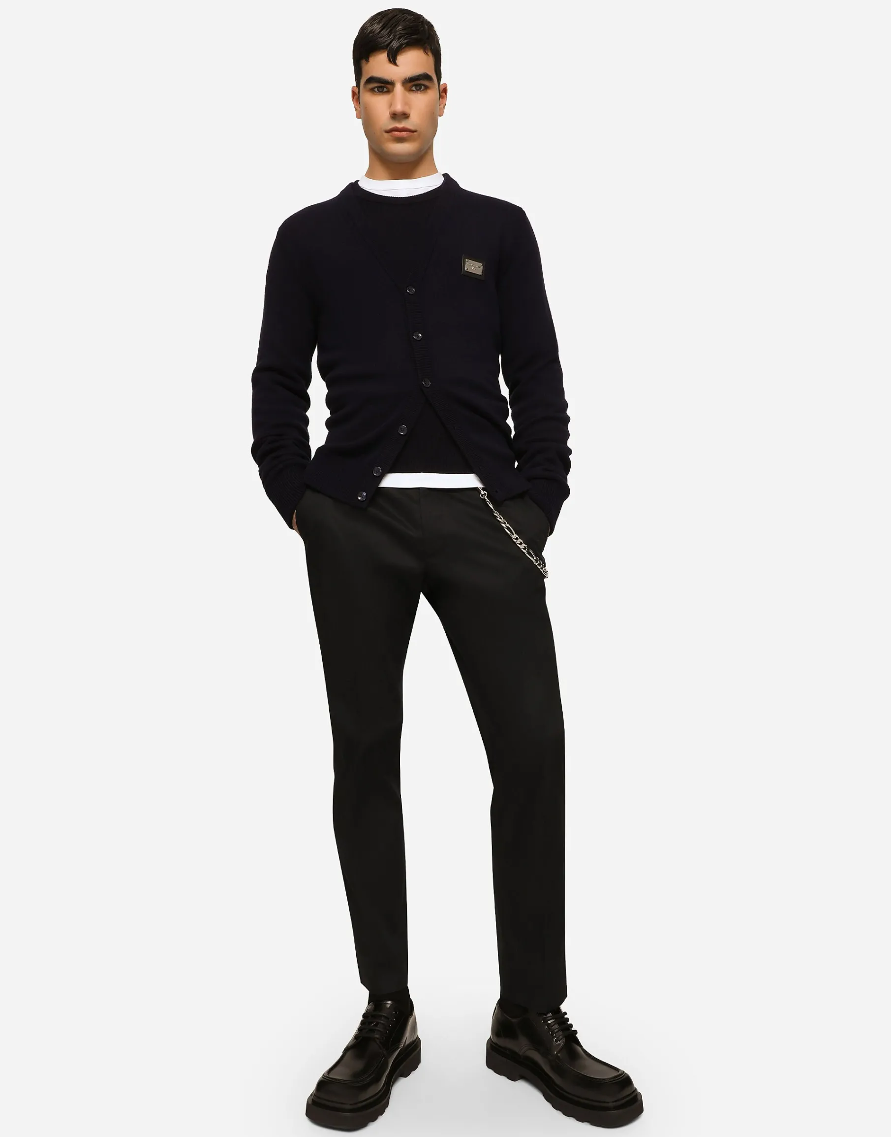 Wool round-neck sweater with branded tag