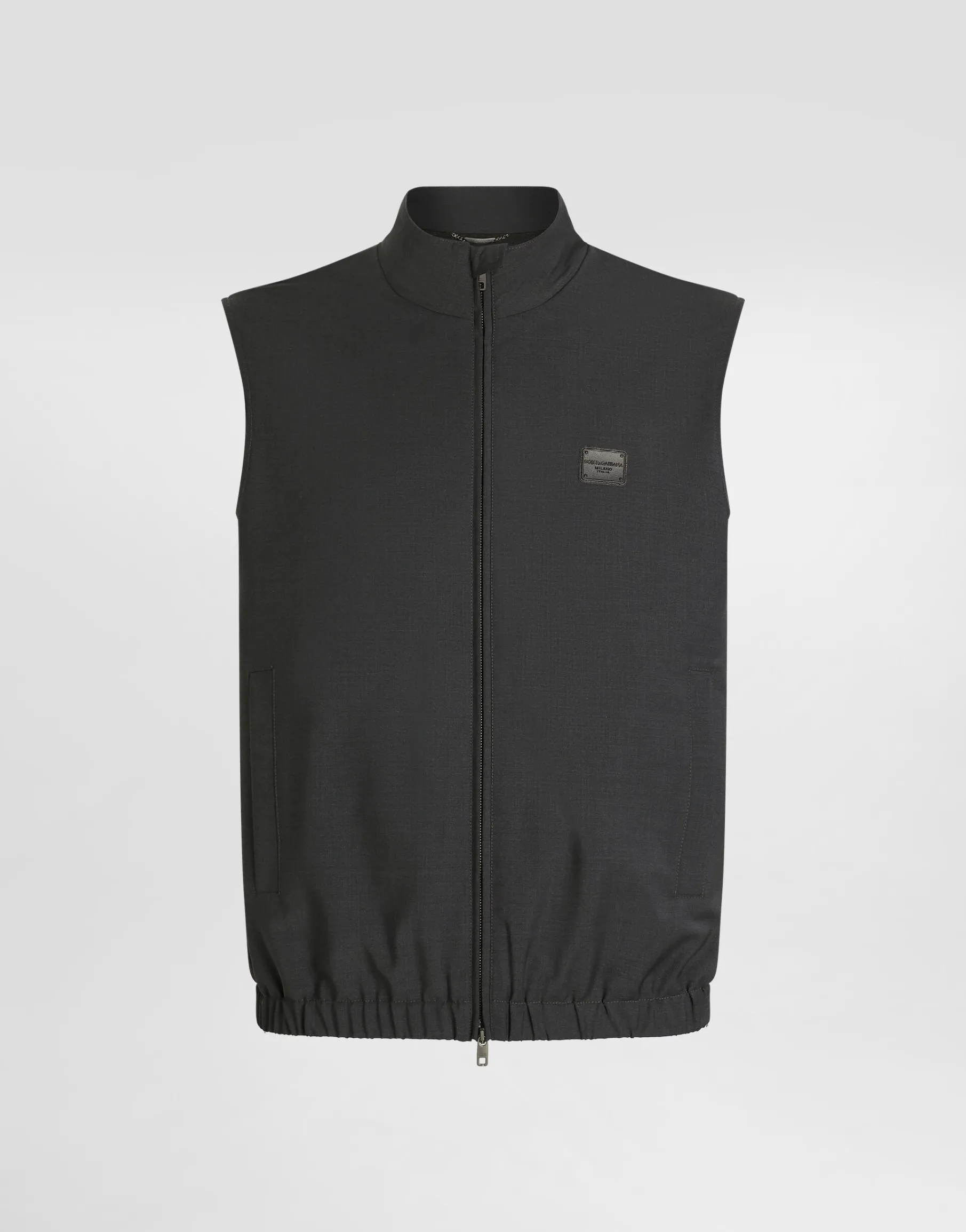 Woolen vest with tag