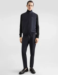 Woolen vest with tag
