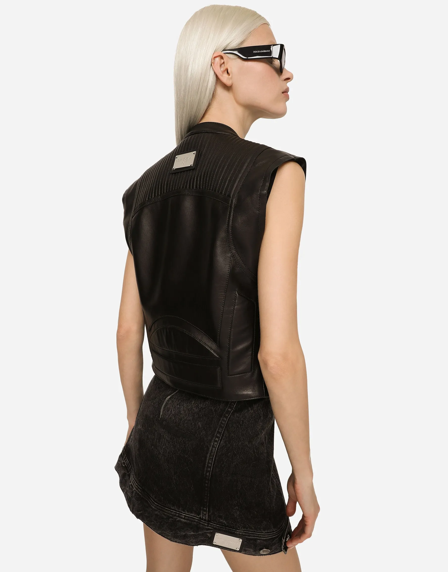 Zip-up leather vest